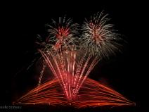 Tornade, des flammes au bruit, un seul pas !