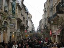 100_0207 La m�me rue Sainte Catherine, mais le samedi.