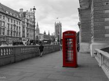 Vue sur le parlement au fond