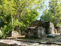 Cobá