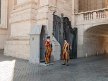 221-70d_9111 Piazza San Pietro